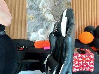  danna38topless chat room