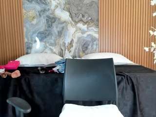 danna38topless webcam