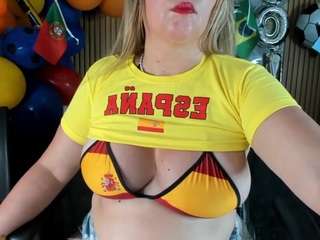 danna38topless's live room