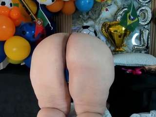 Danna38topless