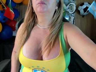 danna38topless