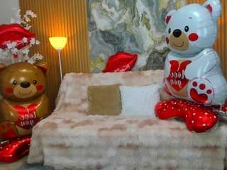 Danna38topless live cam preview