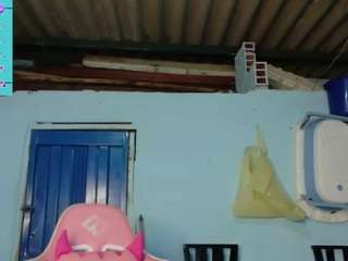 lara-06 webcam model