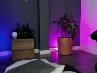 ravenwittch live webcam show