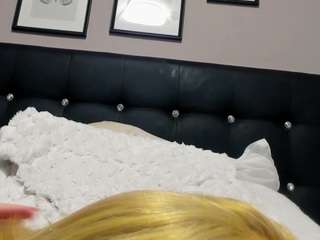 Live Sex Chat with royalvixenn (@royalvixenn)