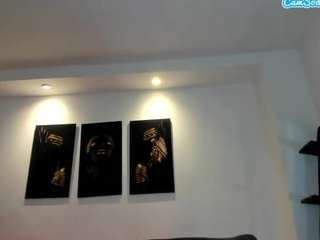 tladylover69's CamSoda show and profile