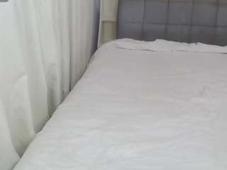 brendaxlovee's CamSoda show and profile