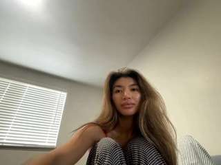 Live webcam model itsclaratrinity on Soda Cams