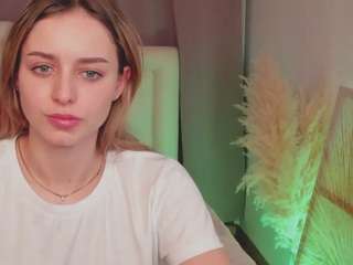 joyce-shinne webcam model