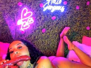  missprettything chat room