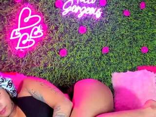  missprettything chat room