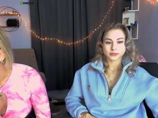 angel-void from CamSoda is Freechat