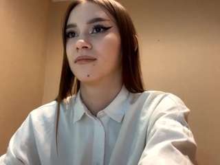 angelklinge from CamSoda is Freechat