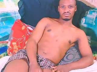 ebonytiger69's CamSoda show and profile