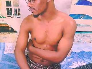 EbonyTiger69