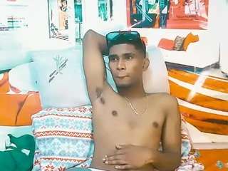 indianthuggin live webcam show