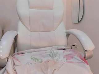  natashakiim chat room