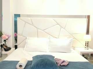 NatashaKiim live webcam show