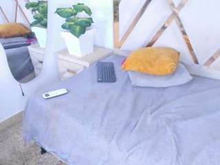 angelkyraasm live cam preview