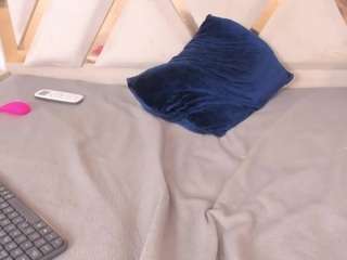 angelkyraasm live cam preview
