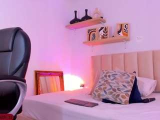 coral-smith-11 Live Webcam on {site_name}