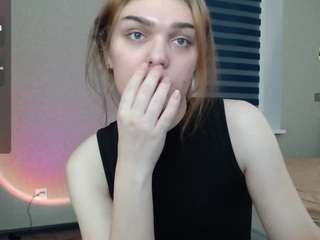 emiliarhodes Live Webcam on CamSoda