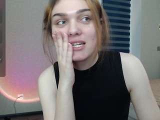 emiliarhodes Live Webcam on CamSoda