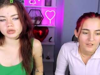 isabel-wave Spanking live webcam