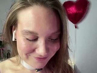 sofiaabdallah's CamSoda show and profile