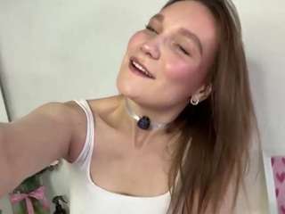 sofiaabdallah's CamSoda show and profile