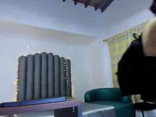 zaira17 from CamSoda is Freechat