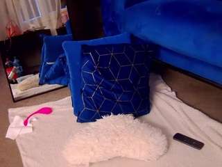 annehovve live cam profile