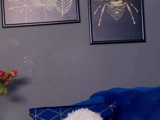 annehovve live cam profile