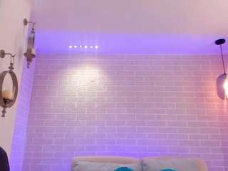 bellaconnor live webcam show