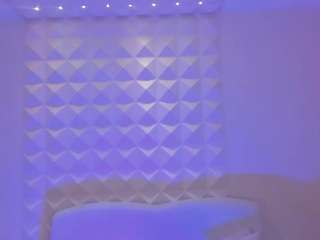 BellaConnor live webcam show