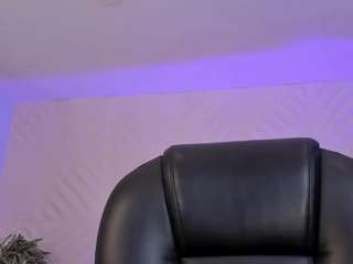 BellaConnor live cam preview