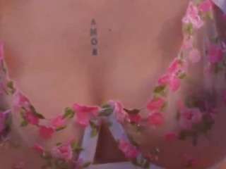 BellaConnor live cam preview