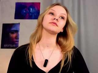 carlyoshikawa webcam