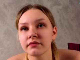 carlyoshikawa webcam