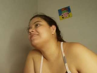 elisuare Live Webcam on CamSoda