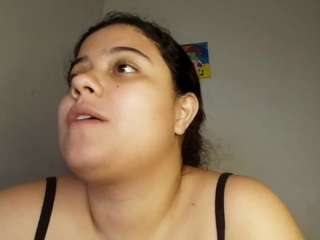 elisuare Live Webcam on CamSoda