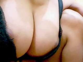 Live webcam model hannasexy777 on Soda Cams