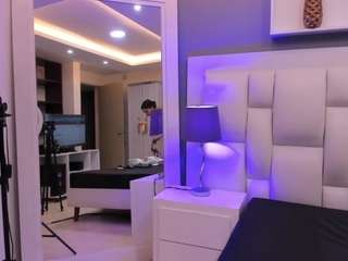  laurafarell chat room