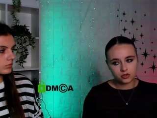 lisa-dark from CamSoda