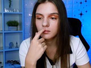 lisa-dark
