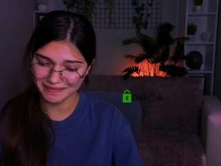 lisa-dark