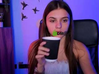 lisa-dark