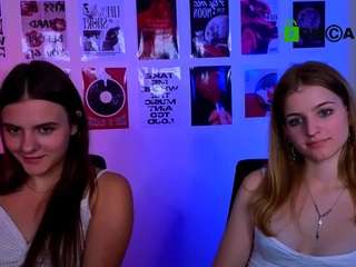 lisa-dark live webcam show