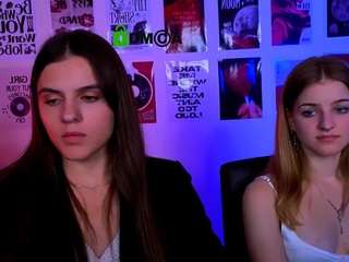 lisa-dark live webcam show