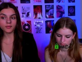 lisa-dark live webcam show